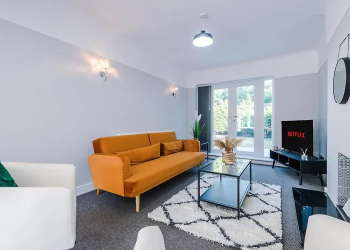 Premium 3-Bed Detached By Papermill, Deeside - Wirral