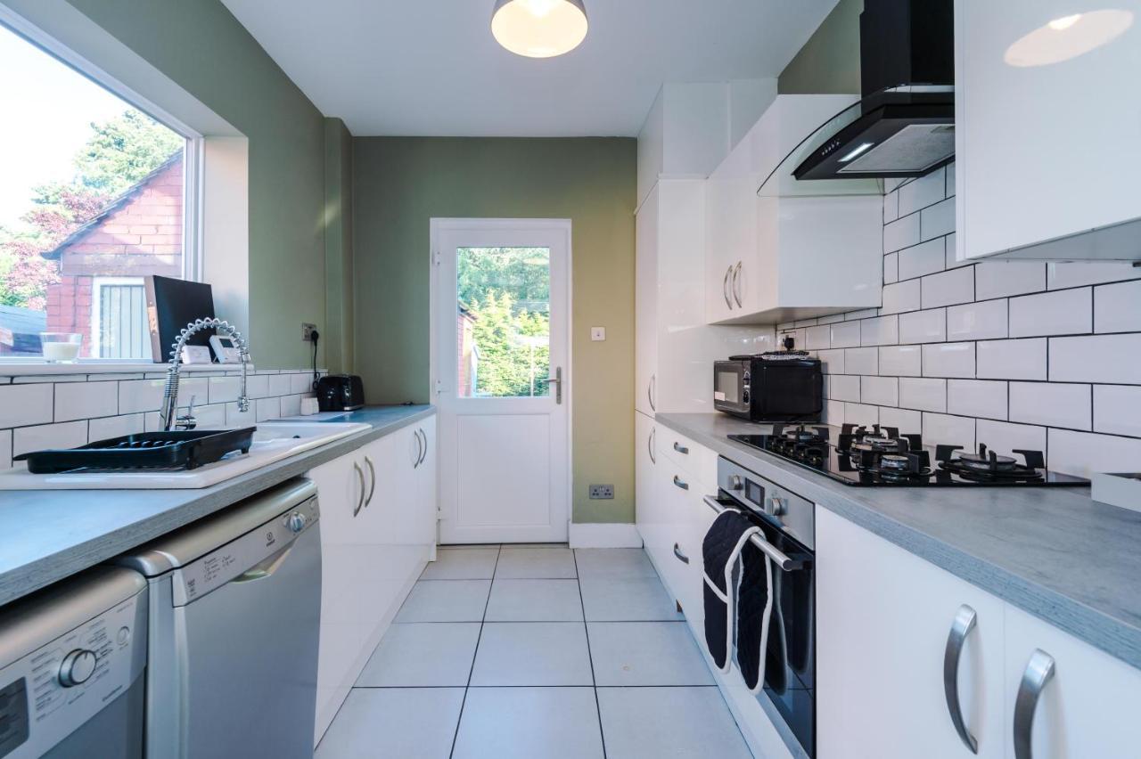 Holiday home Premium 3-bed Detached By Papermill, Deeside - Wirral